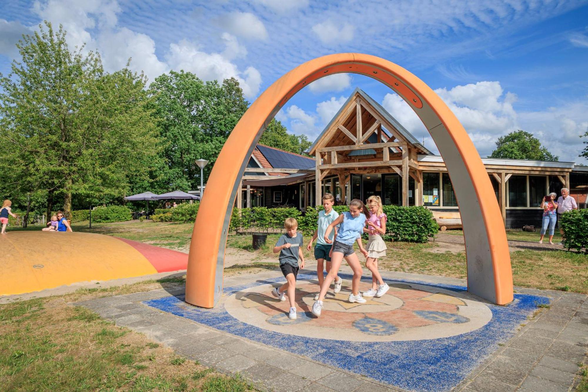 Hotel Recreatiepark Kaps Tubbergen Exterior foto